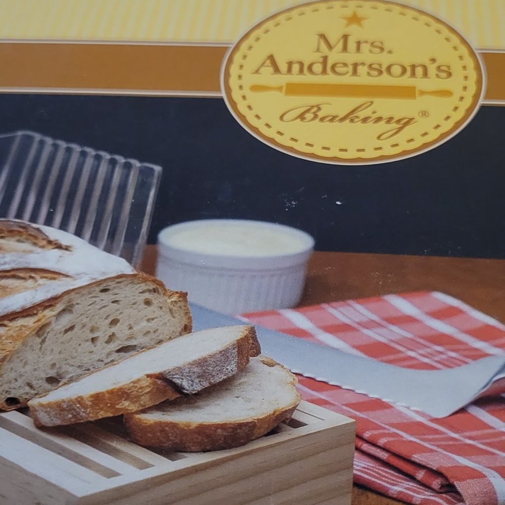 Easy To Use Bread Slicing Guide - Picture 7 of 7